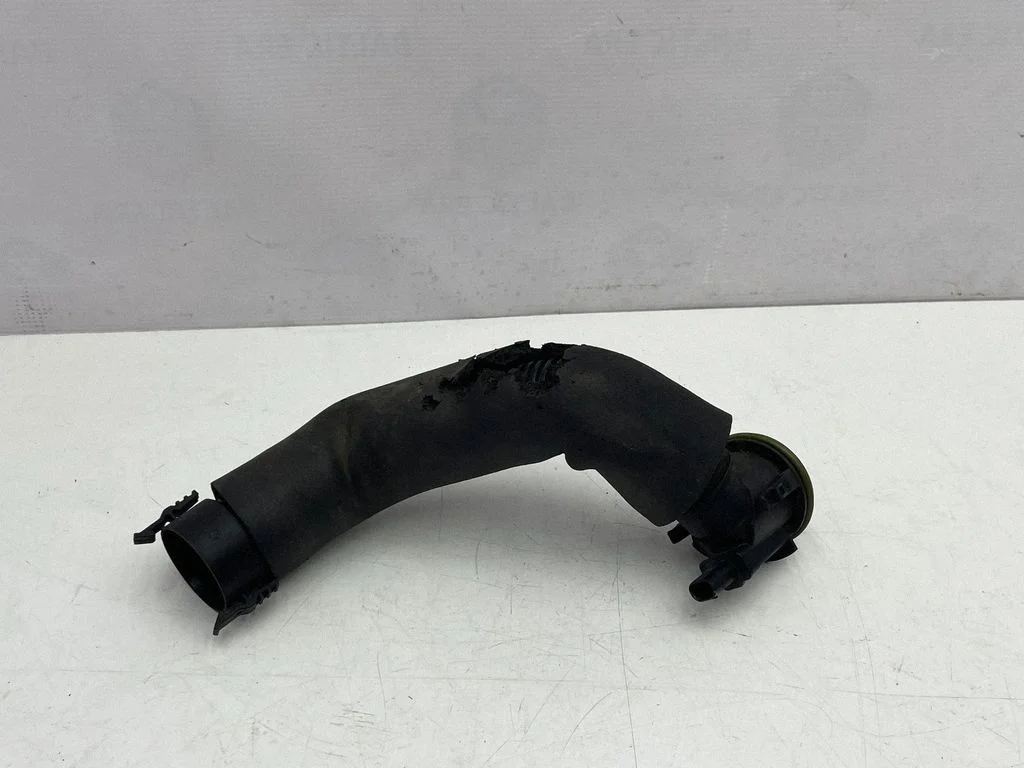 Breather/breather pipe/hose 7588417