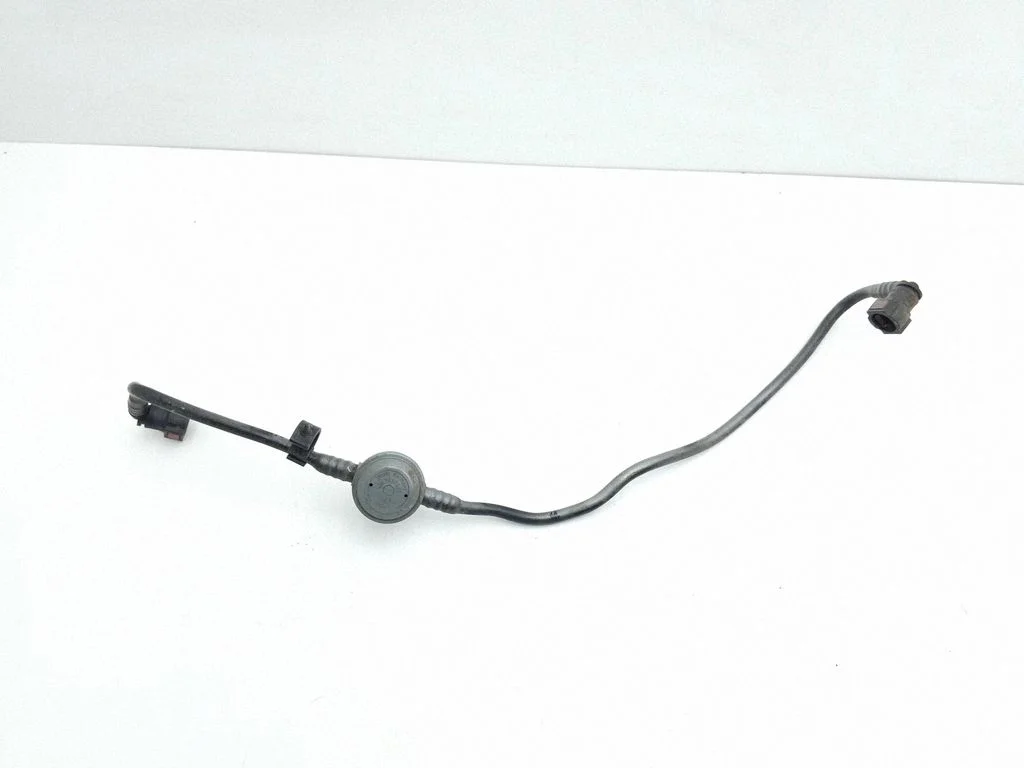 Fuel line/pipe/hose 99620162101