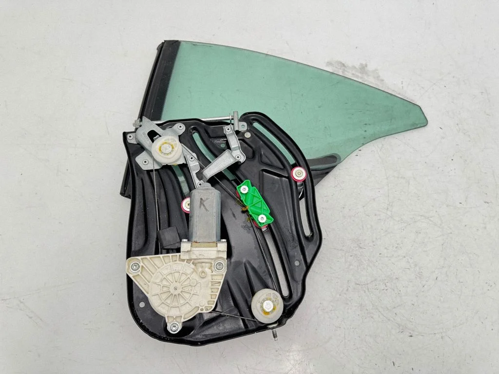 Rear side window A2316700106
