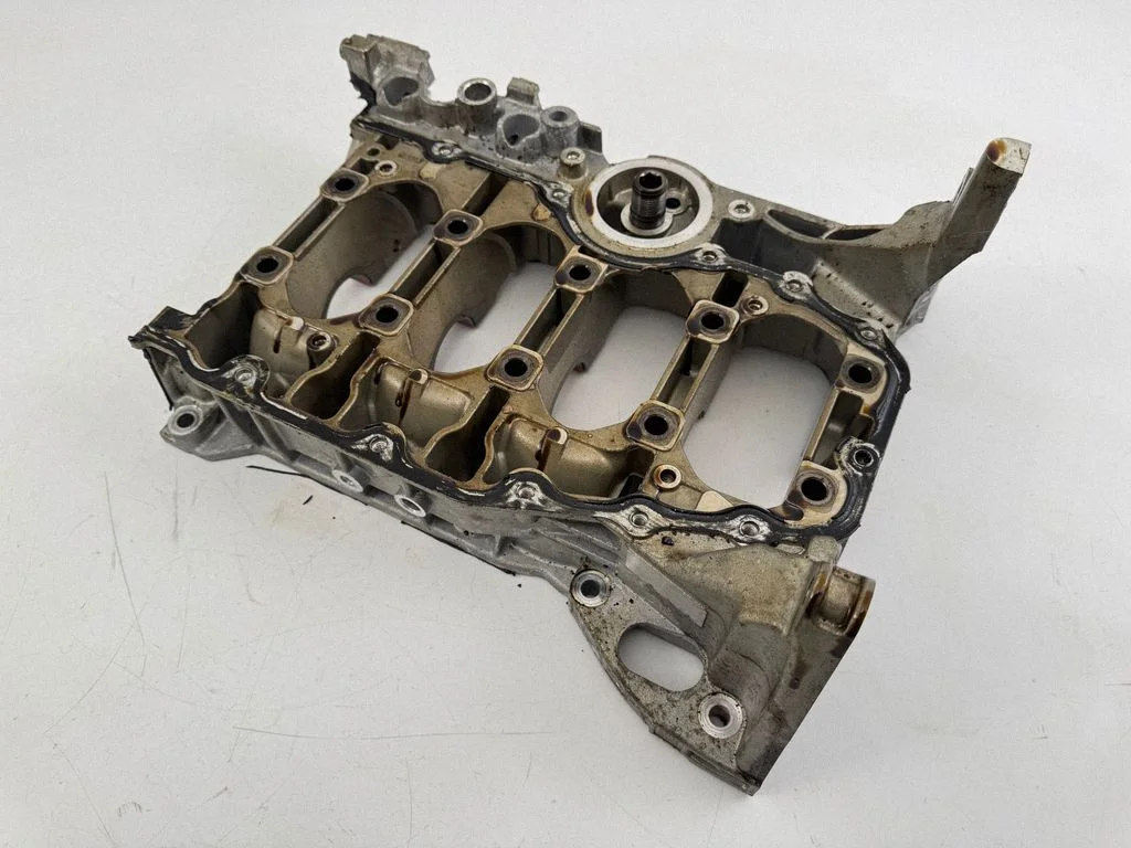 other engine part 4976Y897