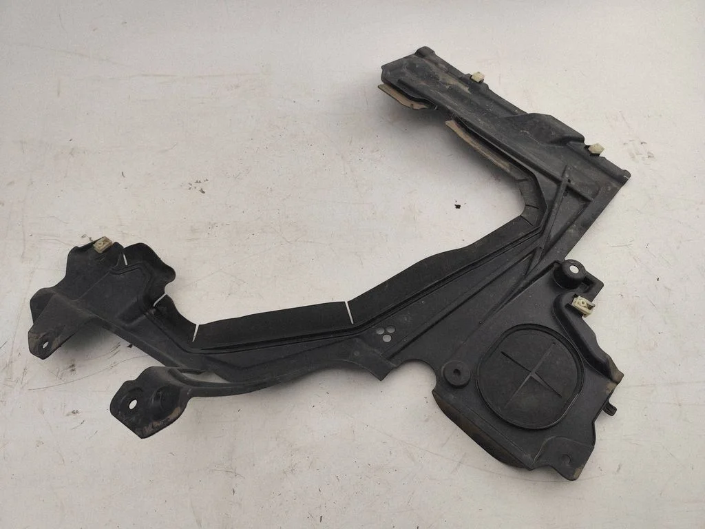 Rear underbody cover/under tray 7386952