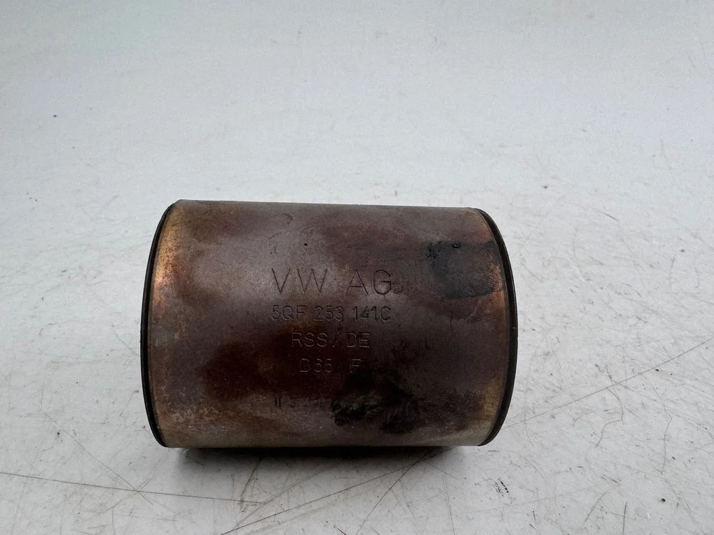 Summuti kinnitus/ hoidik 5QF253141C