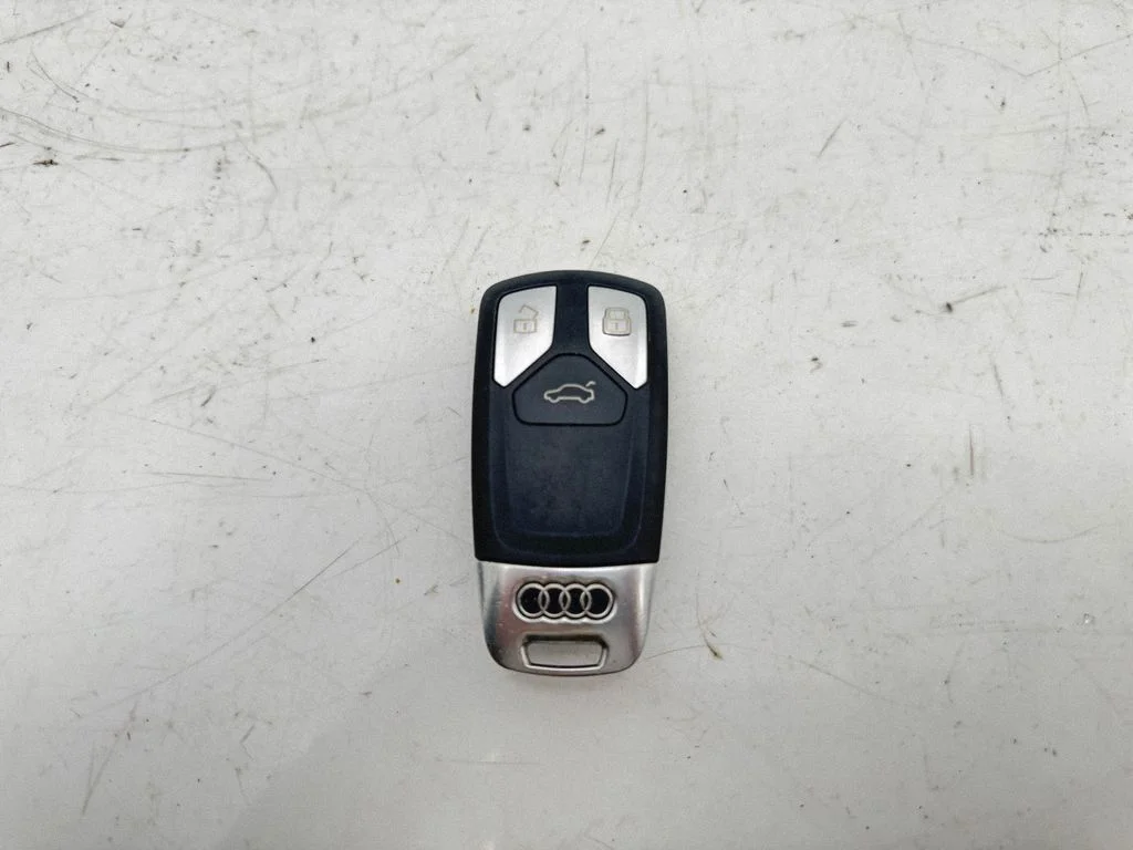 Süütevõti/kaart 4M0959754T