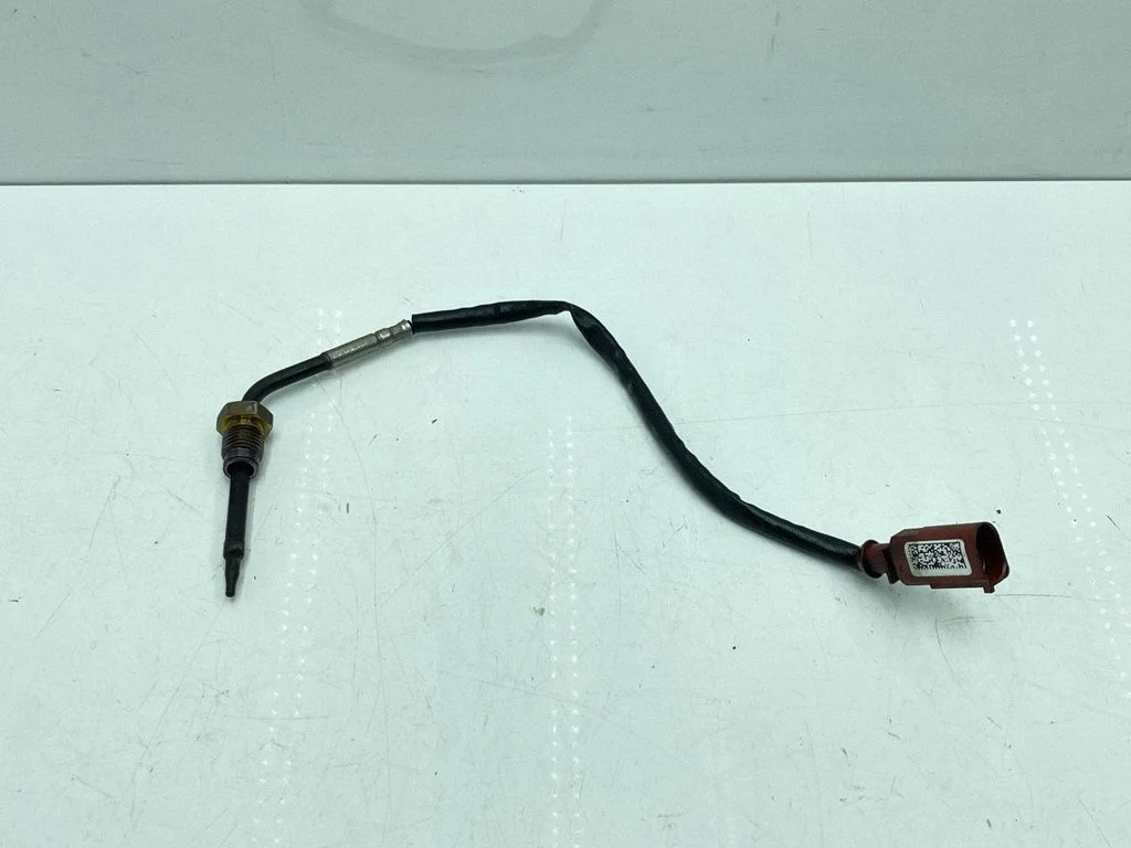 Exhaust gas temperature sensor 4M0906088AA