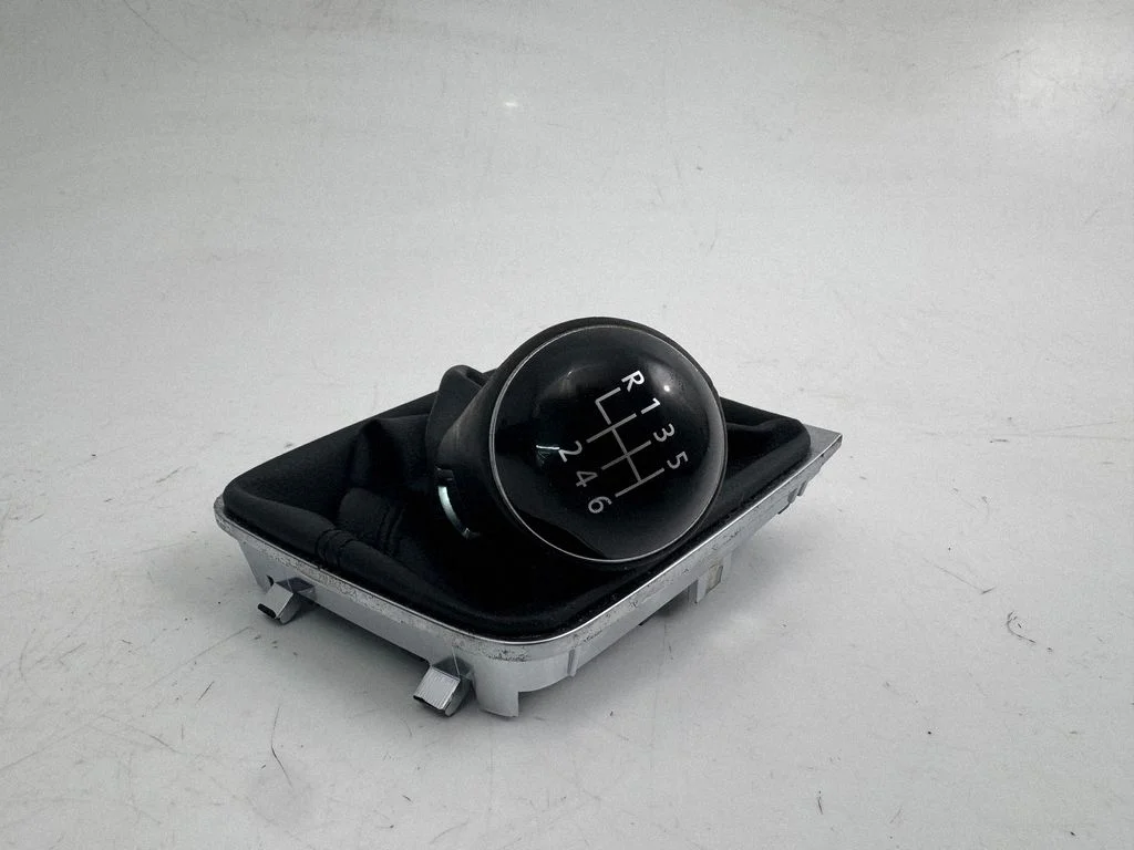 Gear lever shifter trim leather/knob 5G1711113