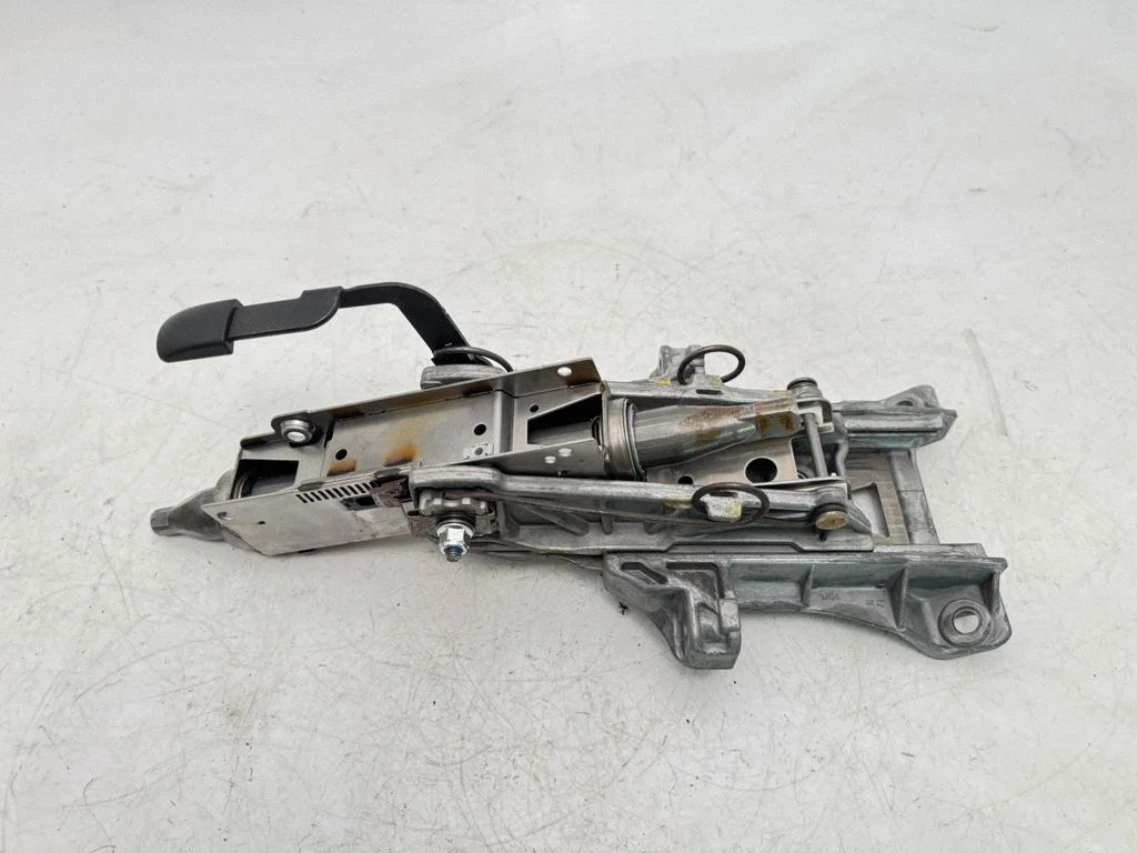 Wałek kierownicy – komplet DR1XA705880B