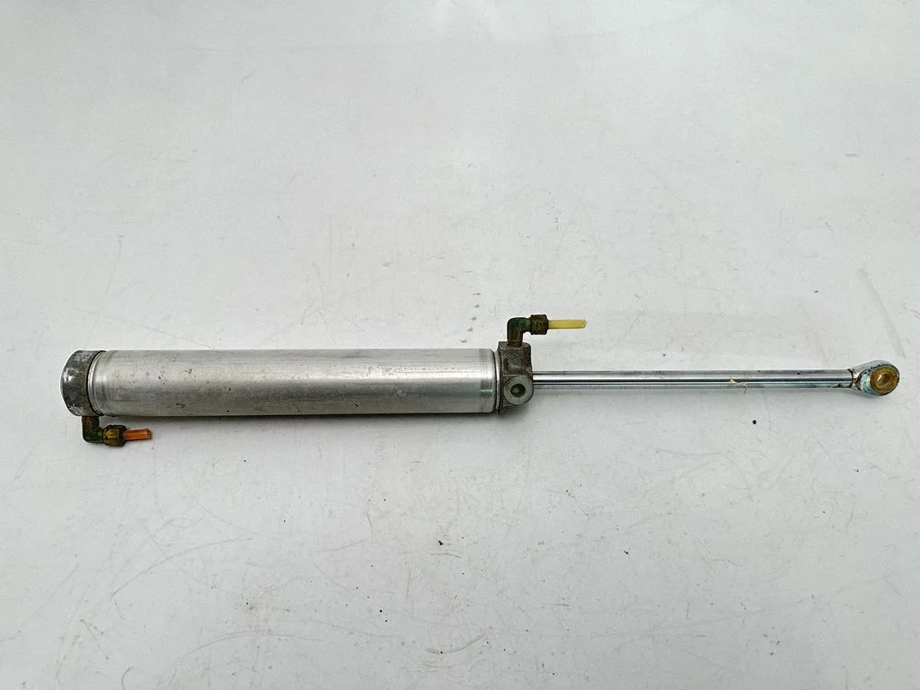 Convertible roof lock latch cylinder