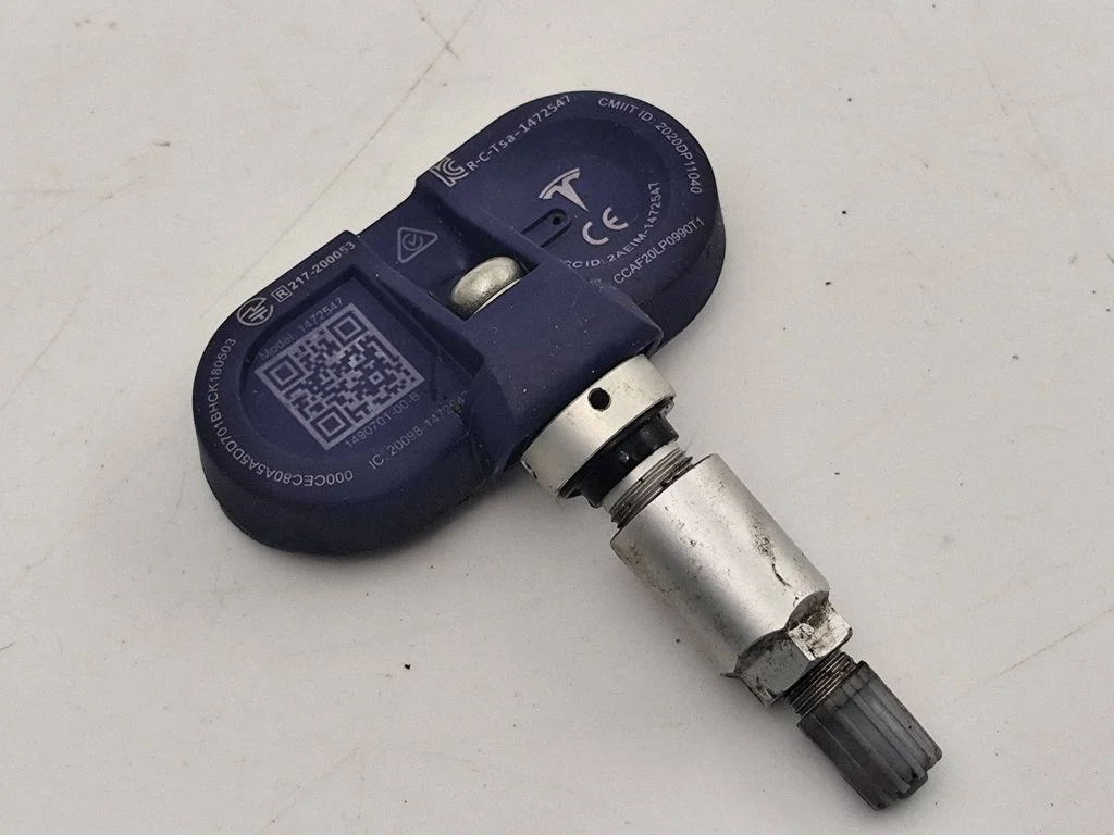 Tire pressure sensor – Tesla Model Y (2020-)
