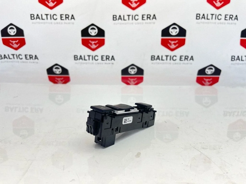 Parkavimo (PDC) daviklių jungtukas