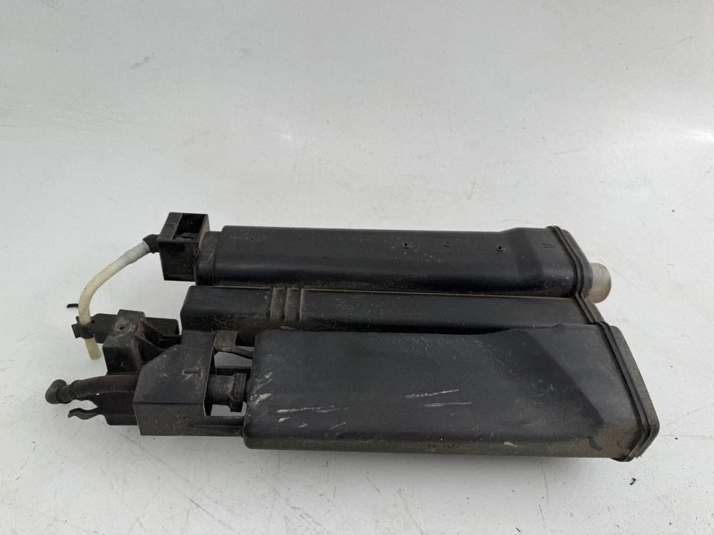 Active carbon filter fuel vapour canister – Volkswagen e-Golf (2014-)