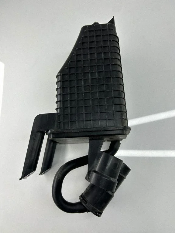Active carbon filter fuel vapour canister 52029781AB
