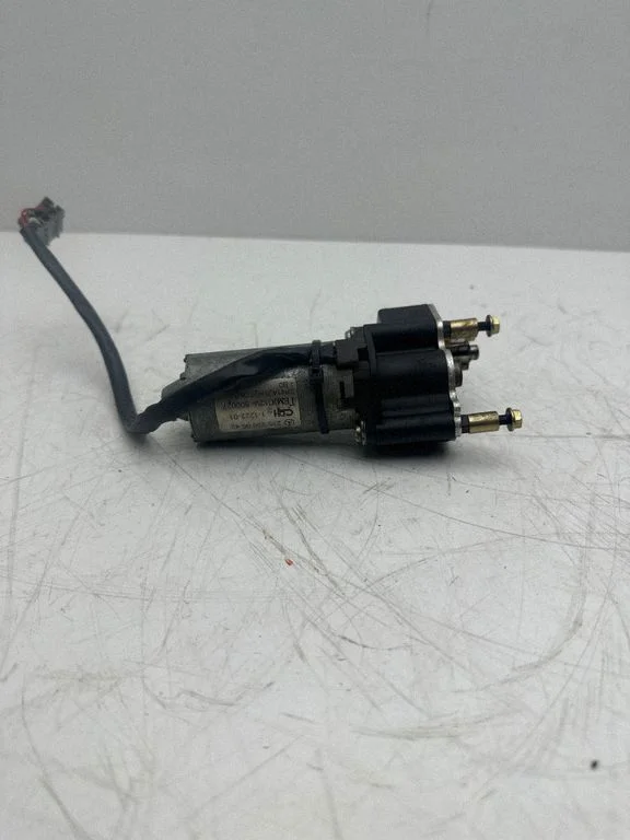 Seat adjustment motor 2158200542