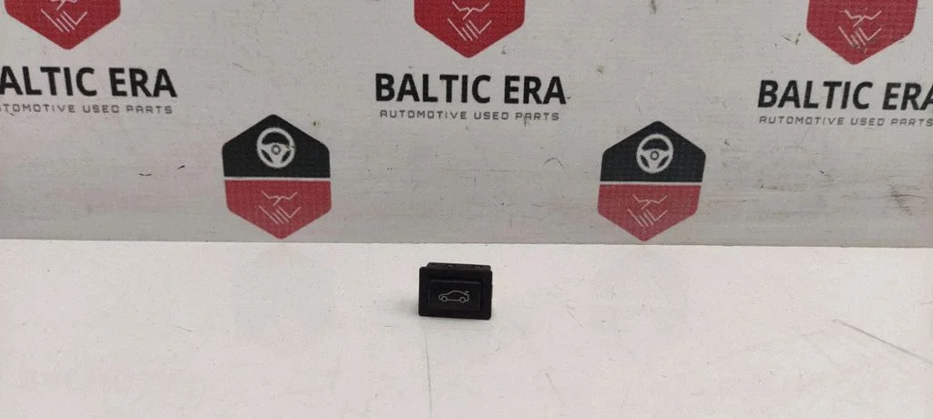 Tailgate opening switch 9200316