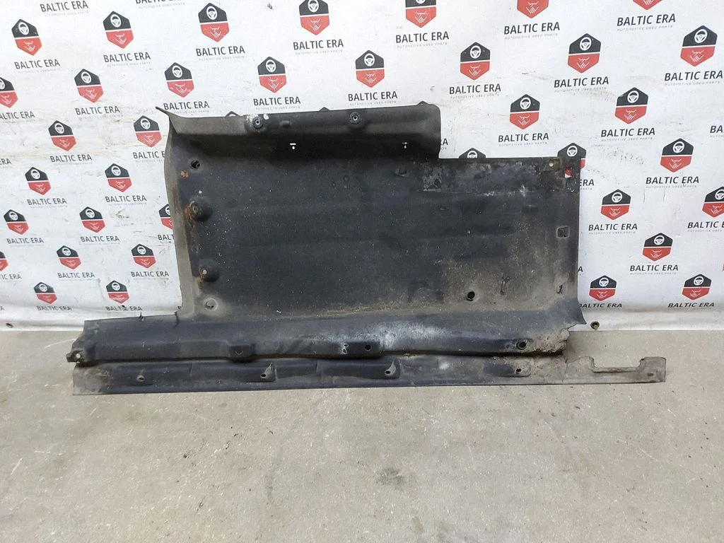 Side bottom protection 8R0825208