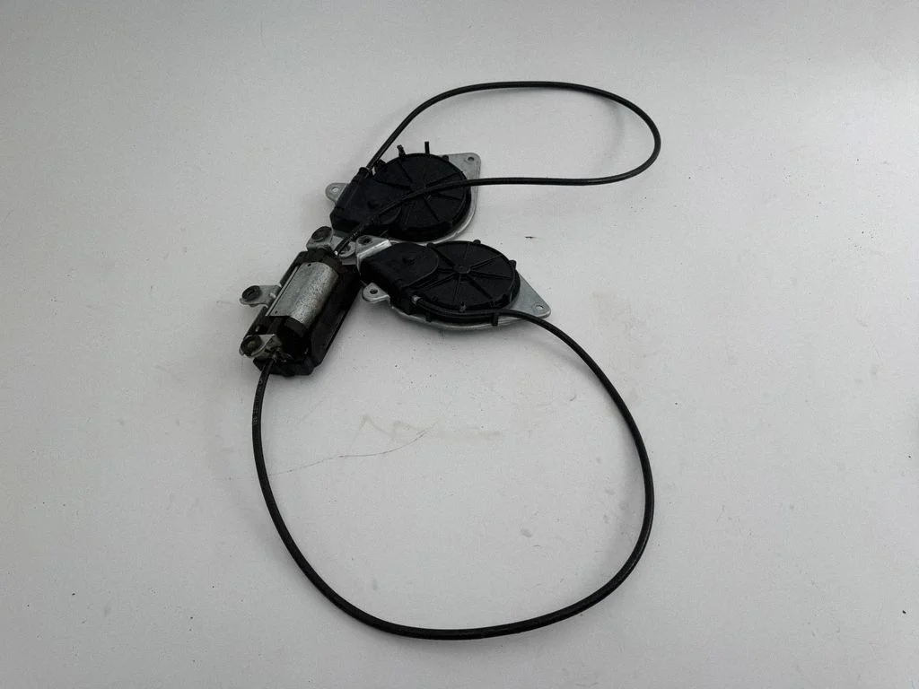 Sudedamo stogo mechanizmo varikliukas