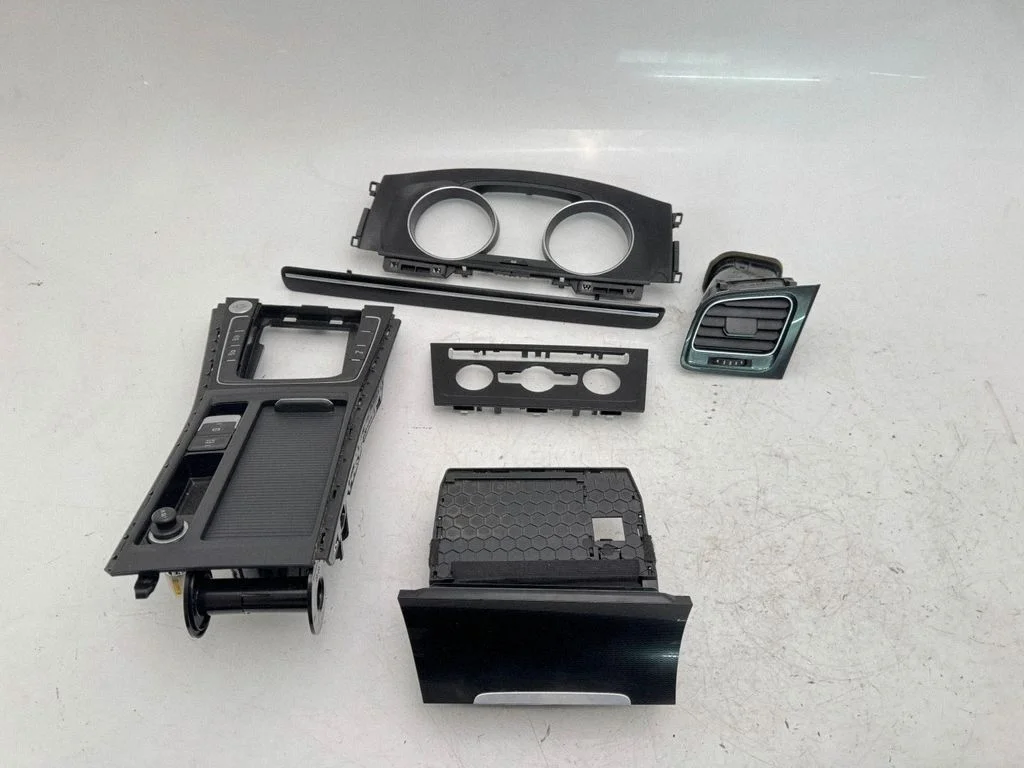 Salongi dekoratiivviimistluse komplekt – Volkswagen e-Golf (2014-)