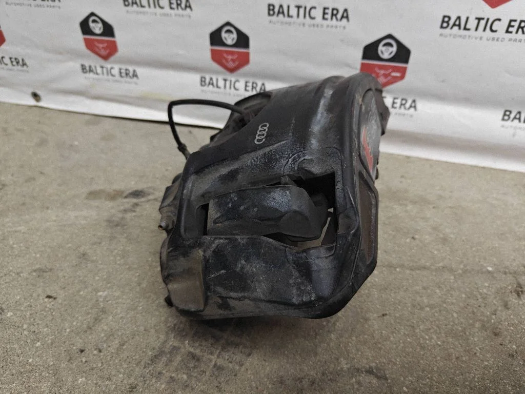 Front brake caliper 8R05BG