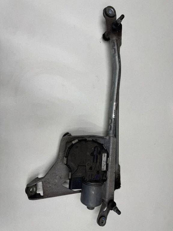 Kojameeste mehhanismi komplekt 4M1955119A