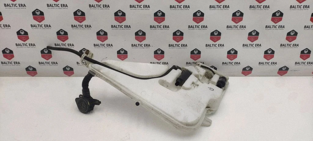Klaasipesuvedeliku paak – BMW 4-seeria F32 F33 (2013-2020)