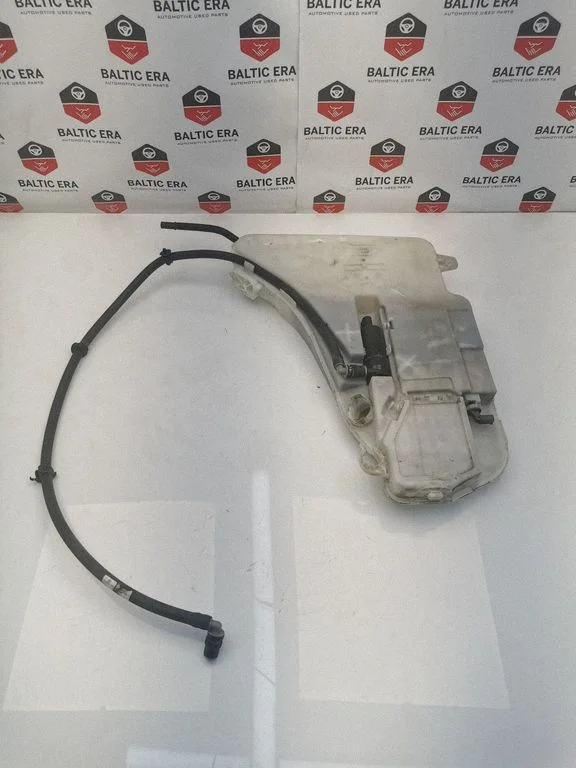 Windshield washer fluid reservoir/tank – BMW 6 Series F12 F13 (2010-2018)