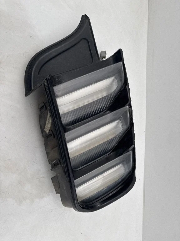 Rear/tail lights FR3B13B505A