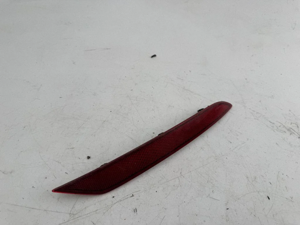 Rear tail light reflector 5G0945106C