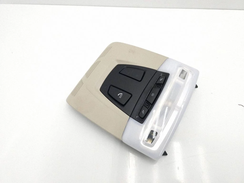 Front seat light 9331131