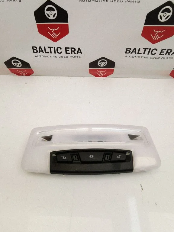 Tagaistmete valgustustuli – BMW 3-seeria F30 F35 F31 (2012-2018)