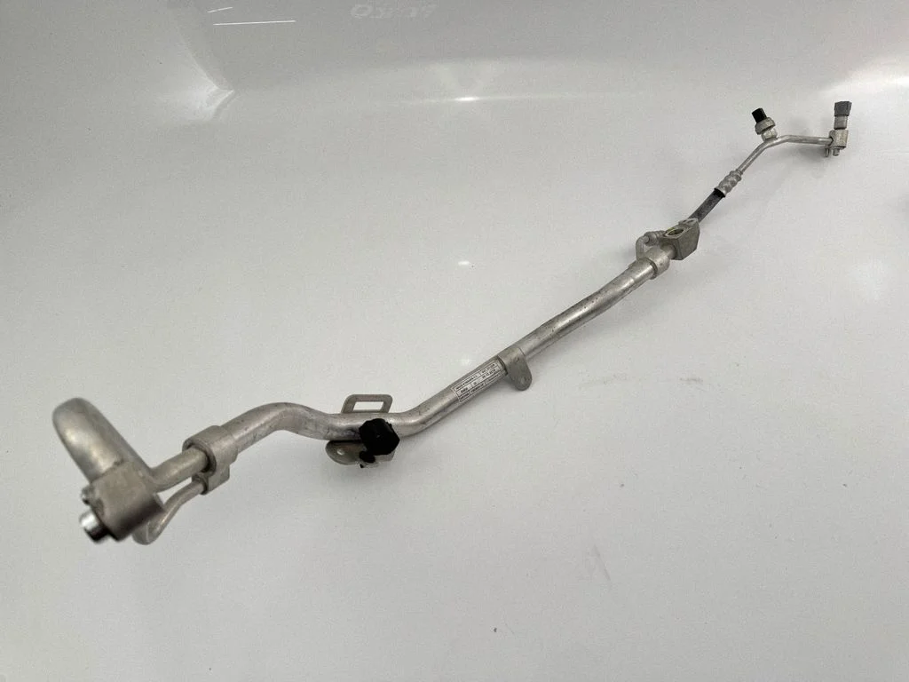 Air conditioning (A/C) pipe/hose 9395465