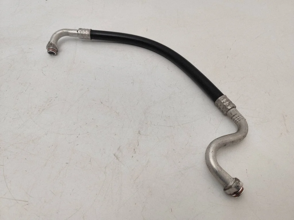 Air conditioning (A/C) pipe/hose 9834116480