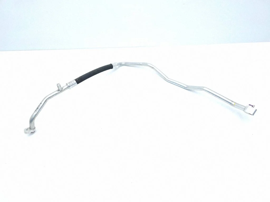 Air conditioning (A/C) pipe/hose 6832950