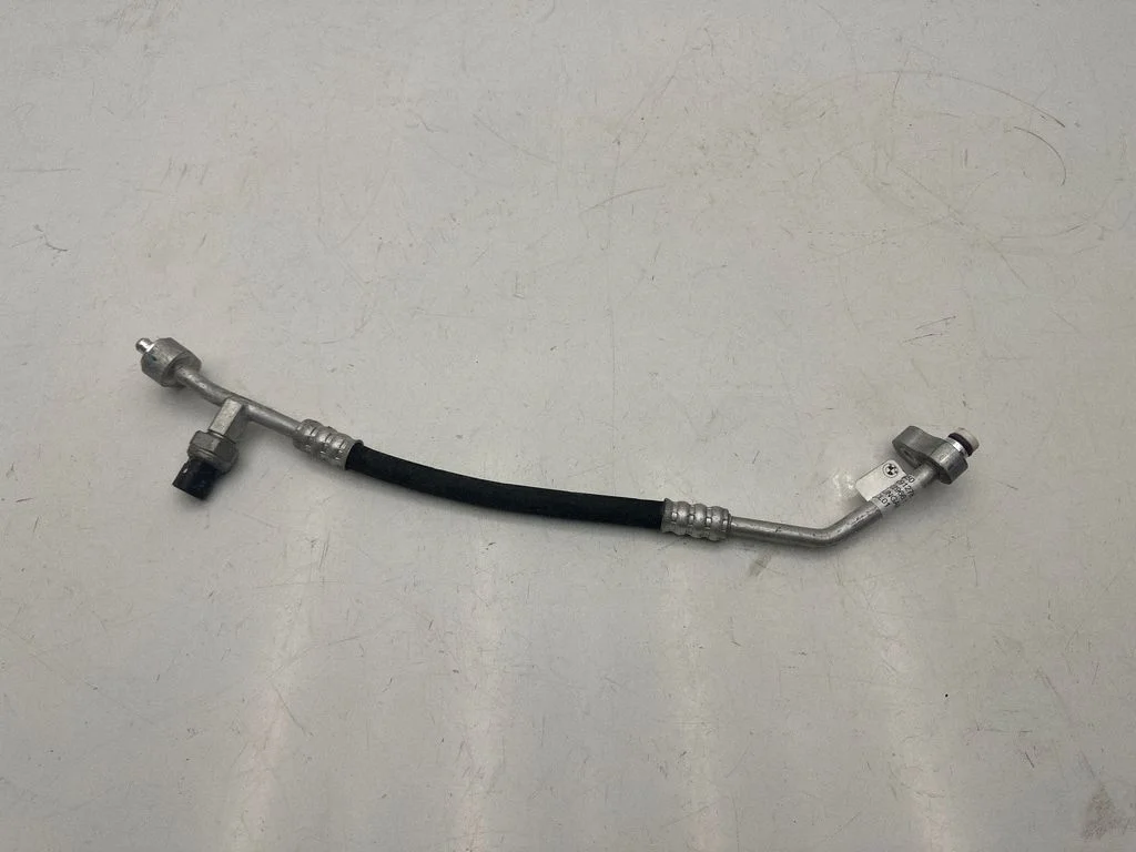 Air conditioning (A/C) pipe/hose – BMW i3 (2013-)
