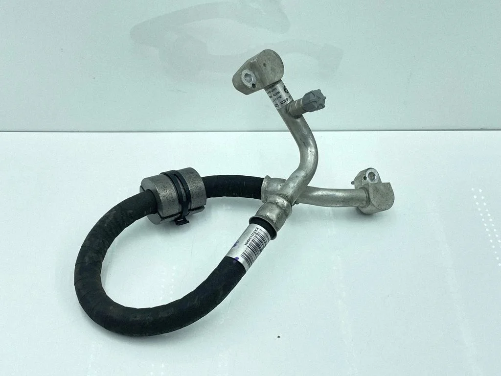 Air conditioning (A/C) pipe/hose 9321598