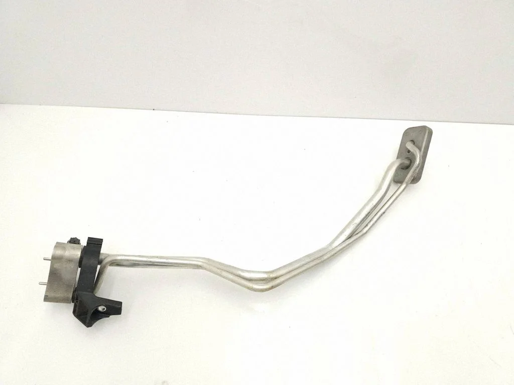 Air conditioning (A/C) pipe/hose 9271894