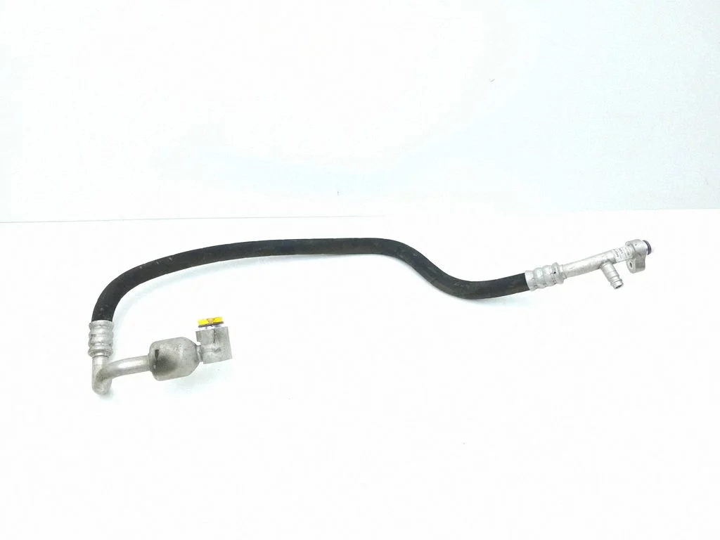 Air conditioning (A/C) pipe/hose