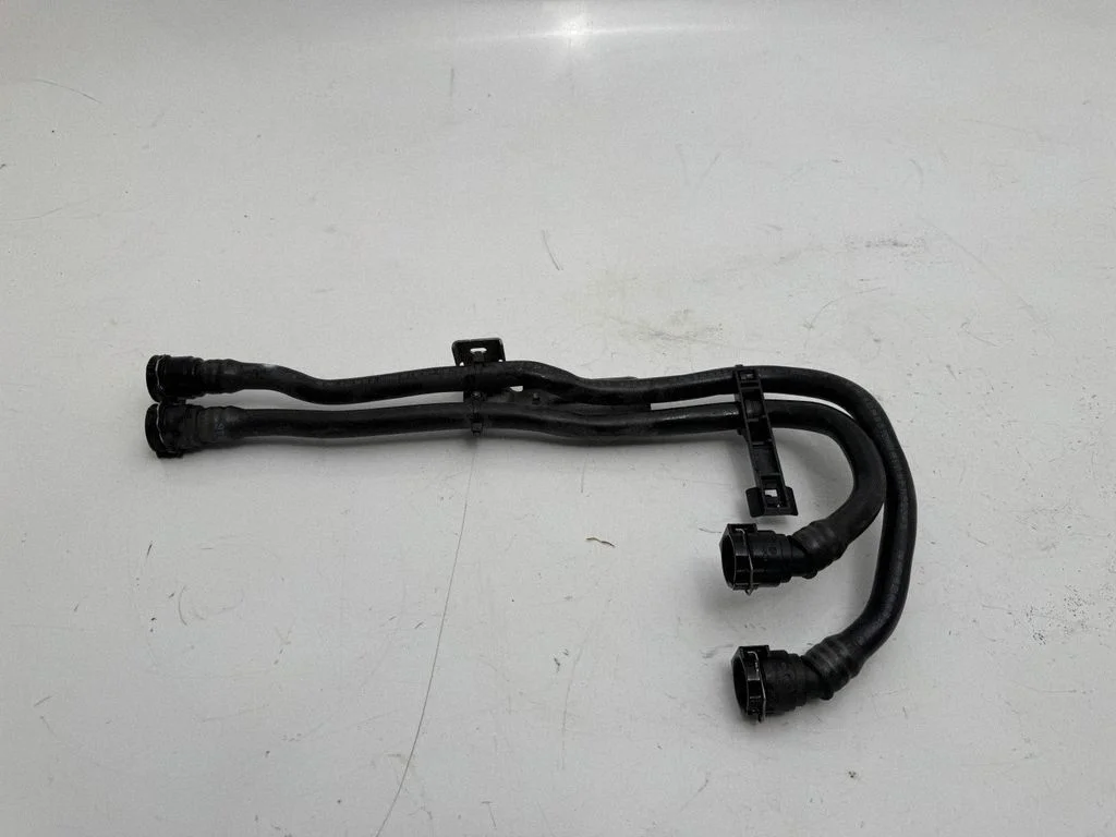 Engine coolant pipe/hose 9822184680