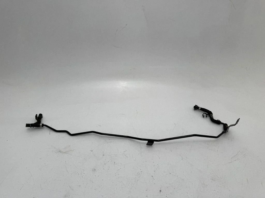 Engine coolant pipe/hose 7P6122447AP