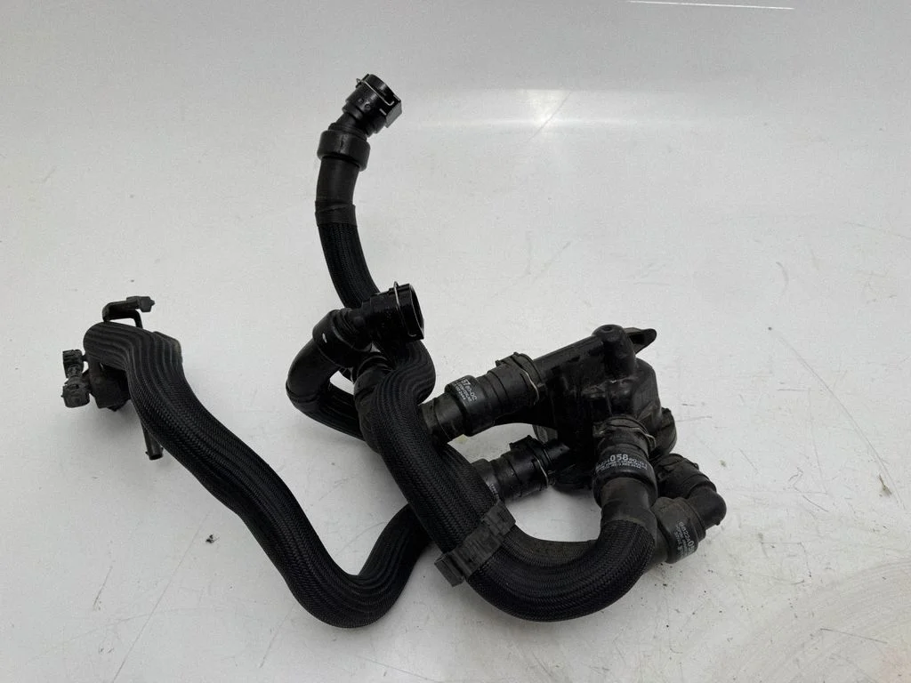 Engine coolant pipe/hose 9822405980