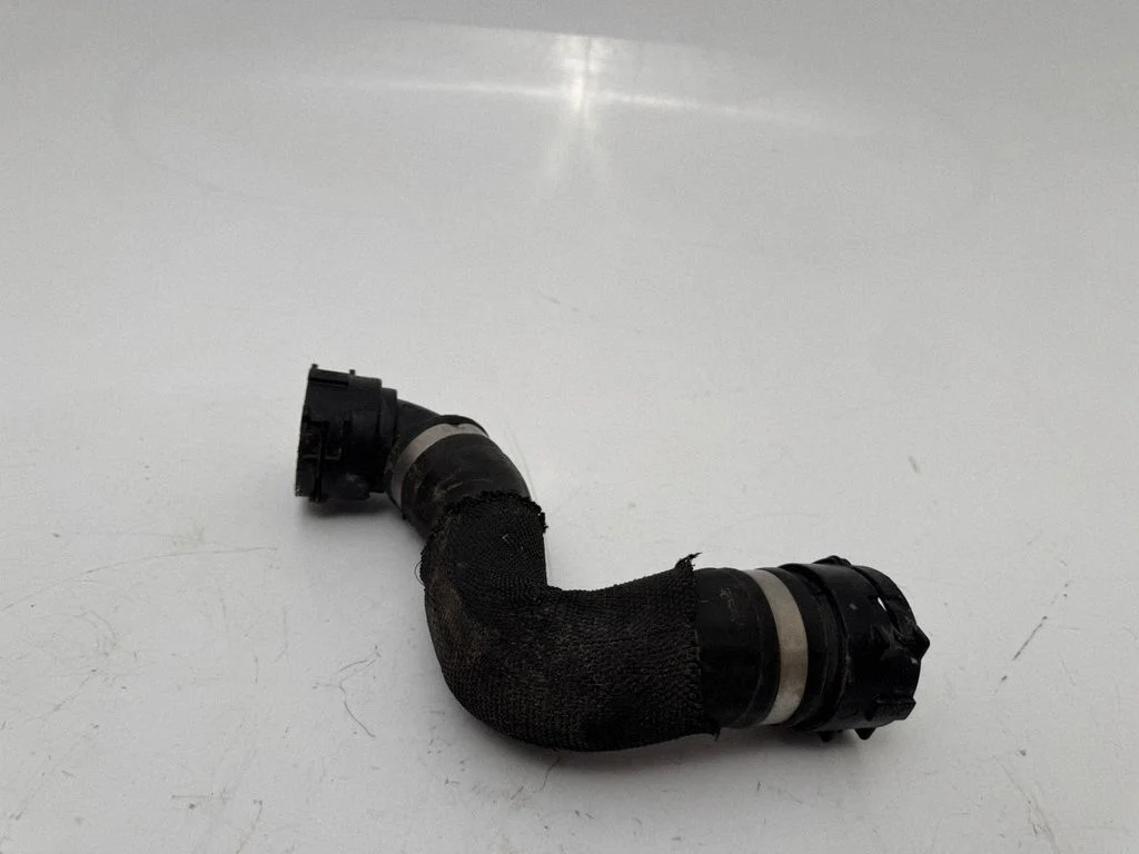 Engine coolant pipe/hose A0089976489