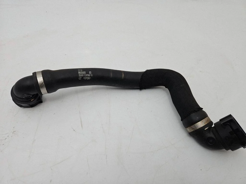 Motora dzesēšanas caurule (-es)/šļūtene (-es) 13876010