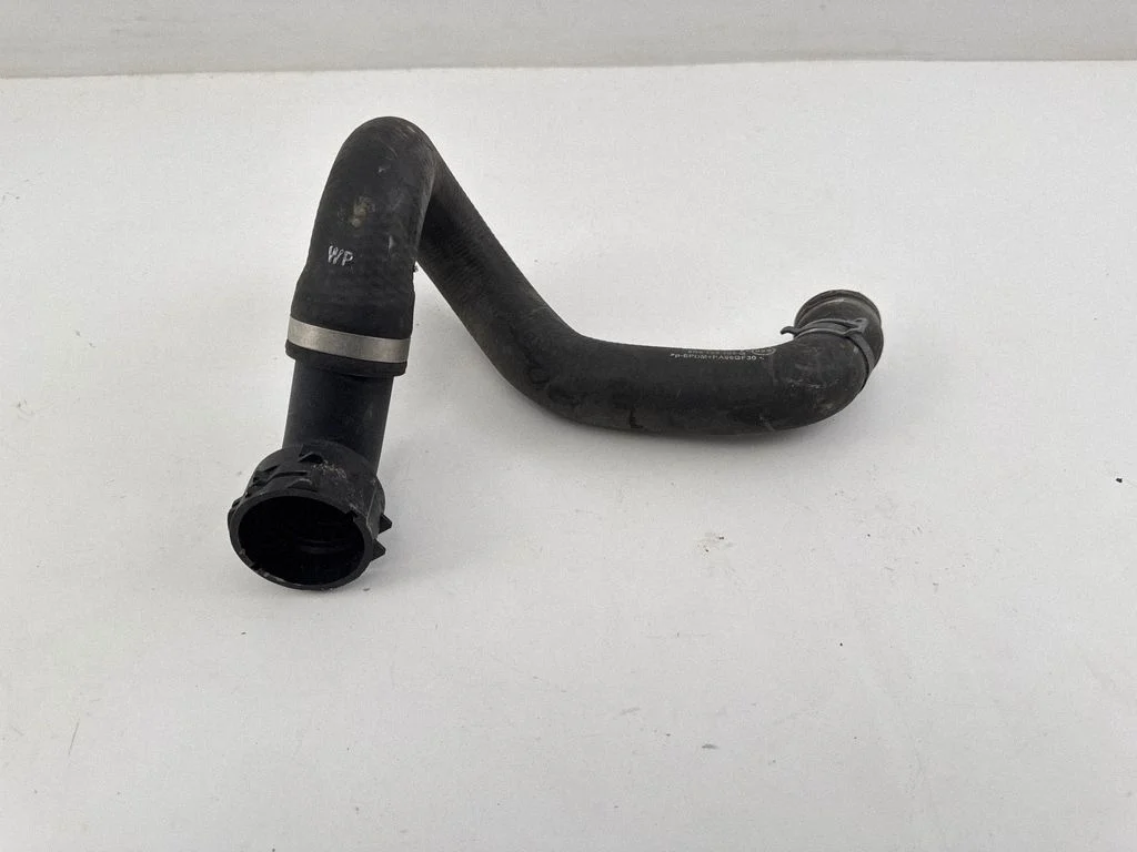 Engine coolant pipe/hose 8R0122101Q