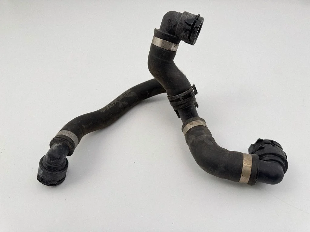 Engine coolant pipe/hose A2535018382