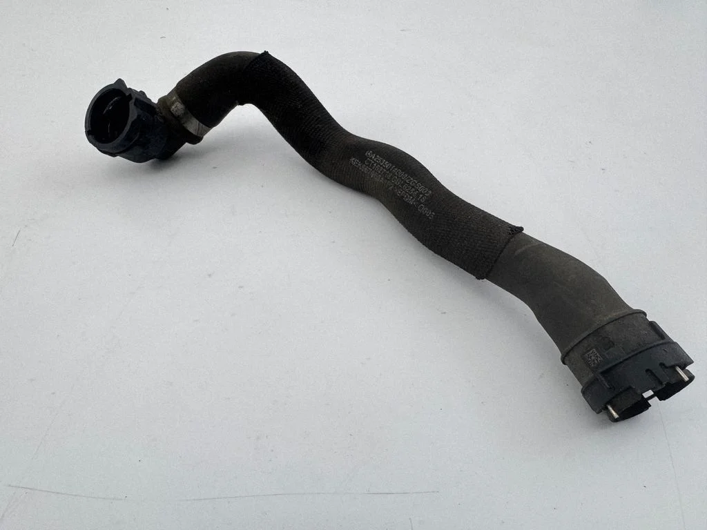 Engine coolant pipe/hose A2535014000