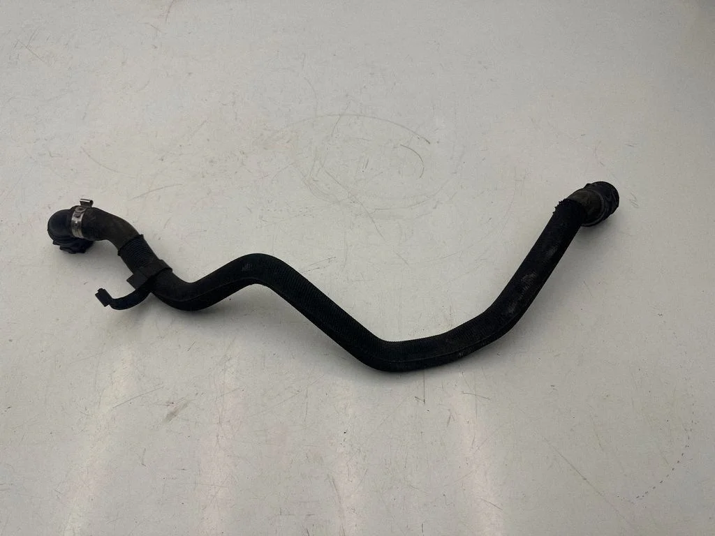 Engine coolant pipe/hose 16383510