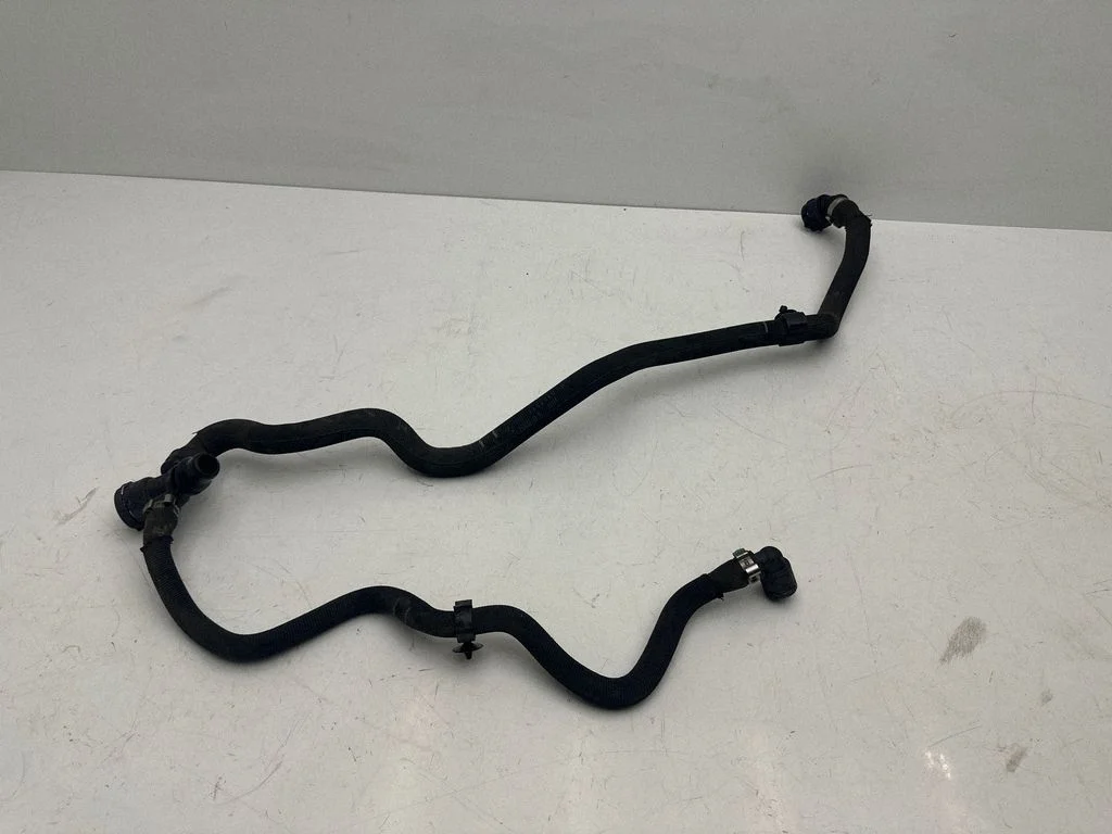 Engine coolant pipe/hose 16383510