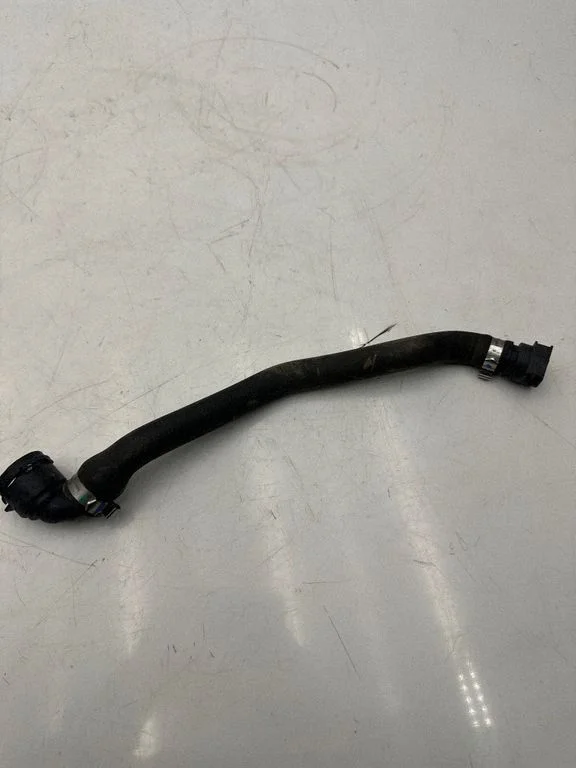 Engine coolant pipe/hose 9292730