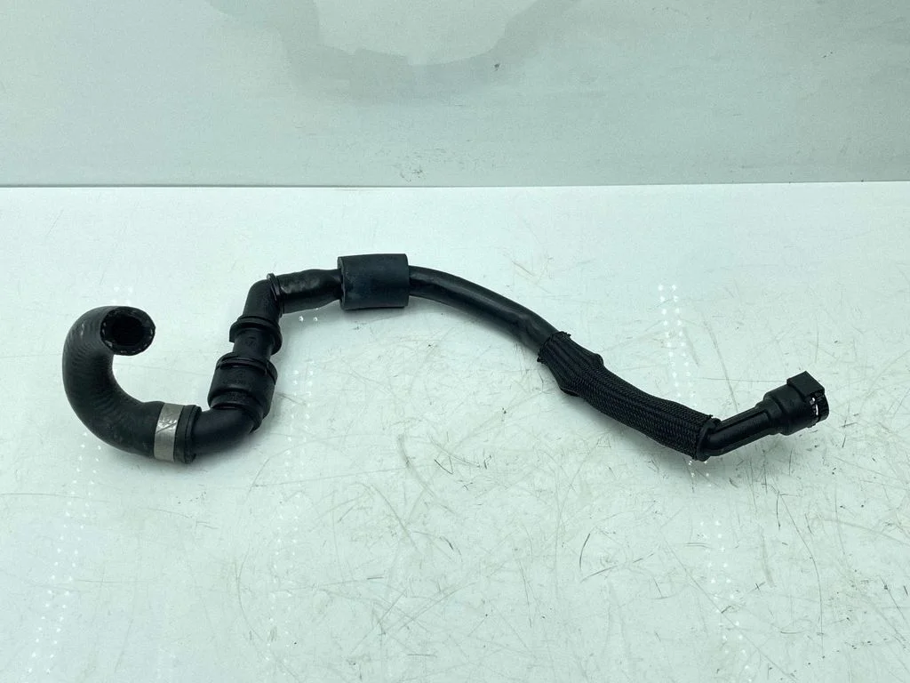 Engine coolant pipe/hose 9485214