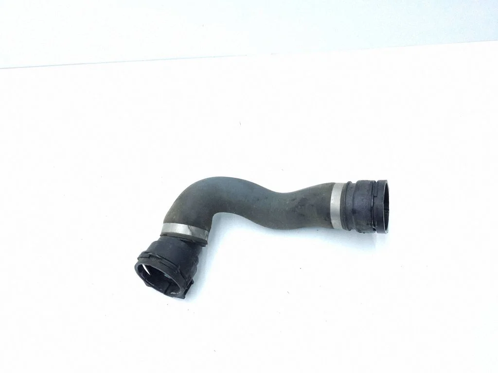 Engine coolant pipe/hose 8517969
