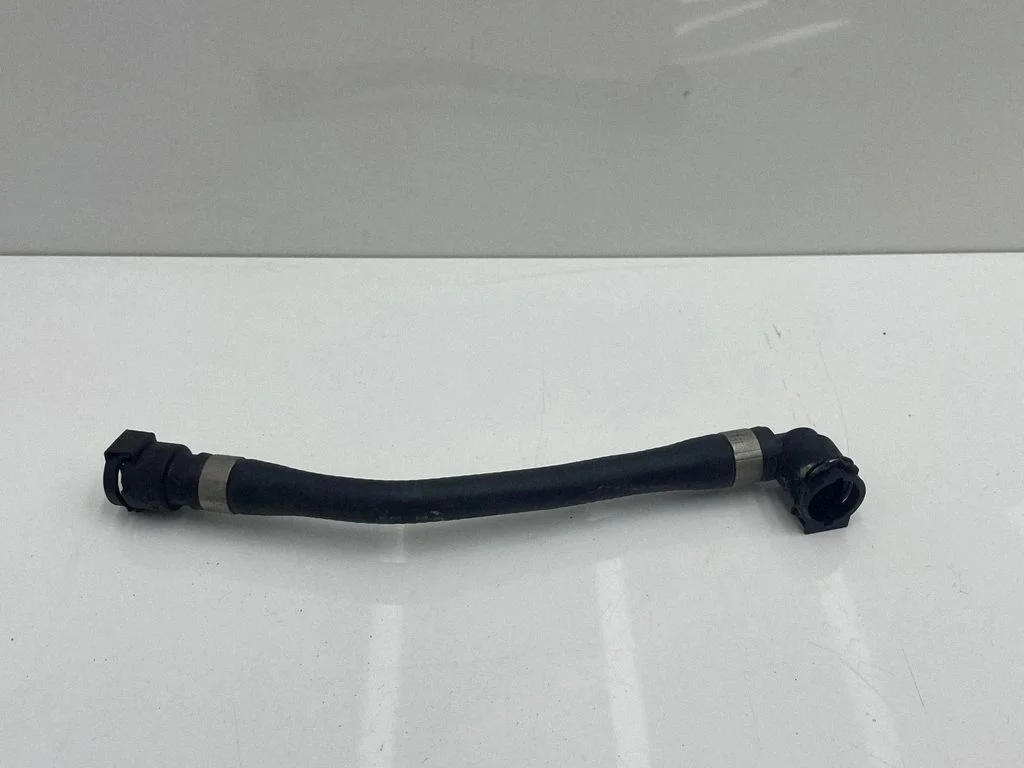 Engine coolant pipe/hose 8572907