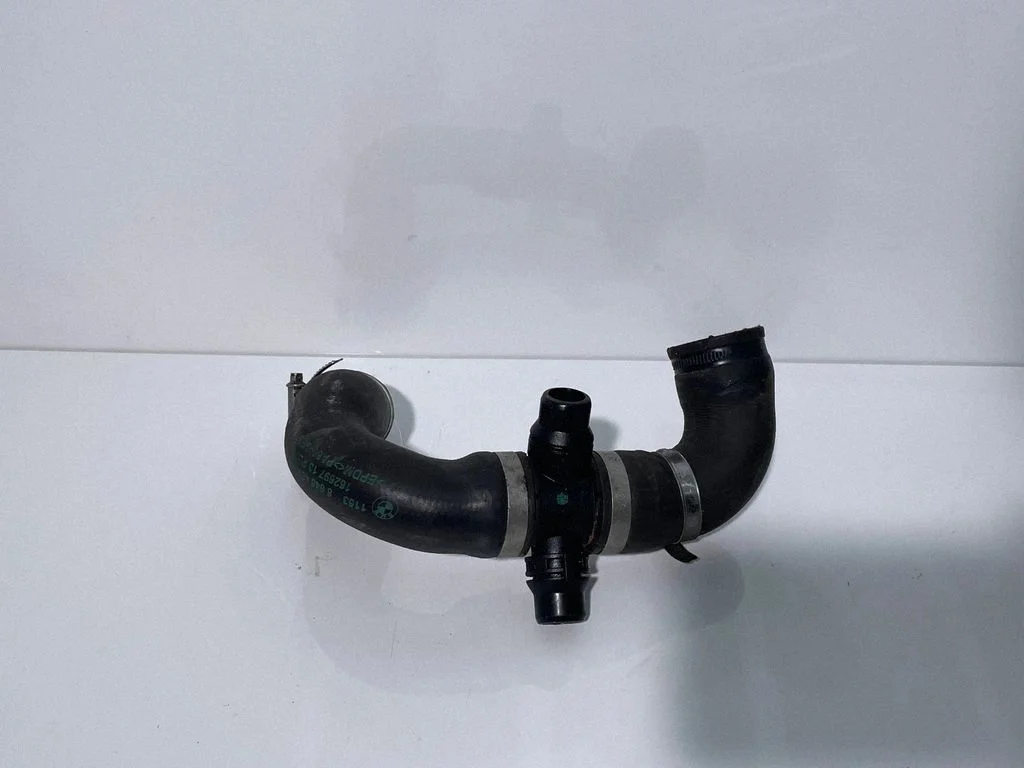 Engine coolant pipe/hose 8645481